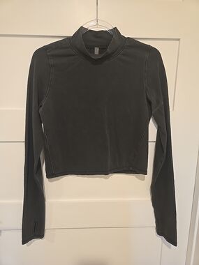 Free People Movement Crop Thumbholes Top Active Yoga